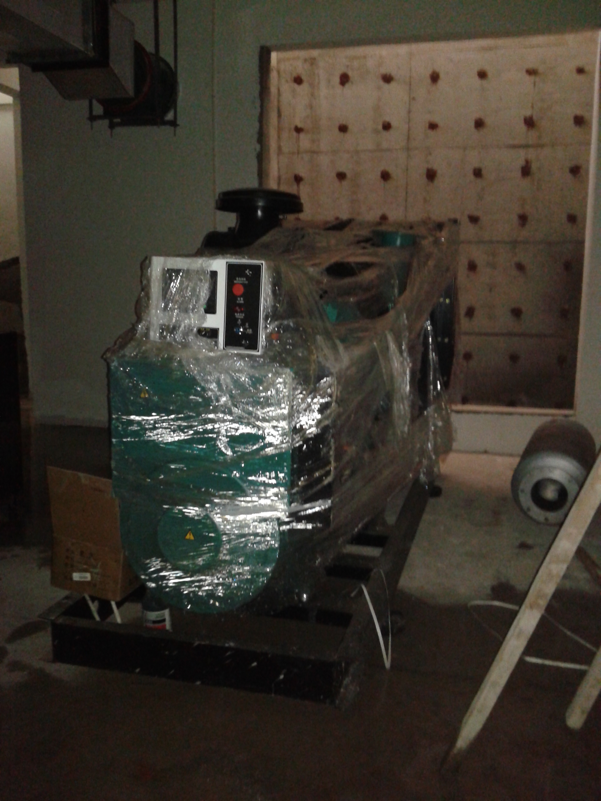 余江帝豪國(guó)際房地產(chǎn)二期500KW康明斯