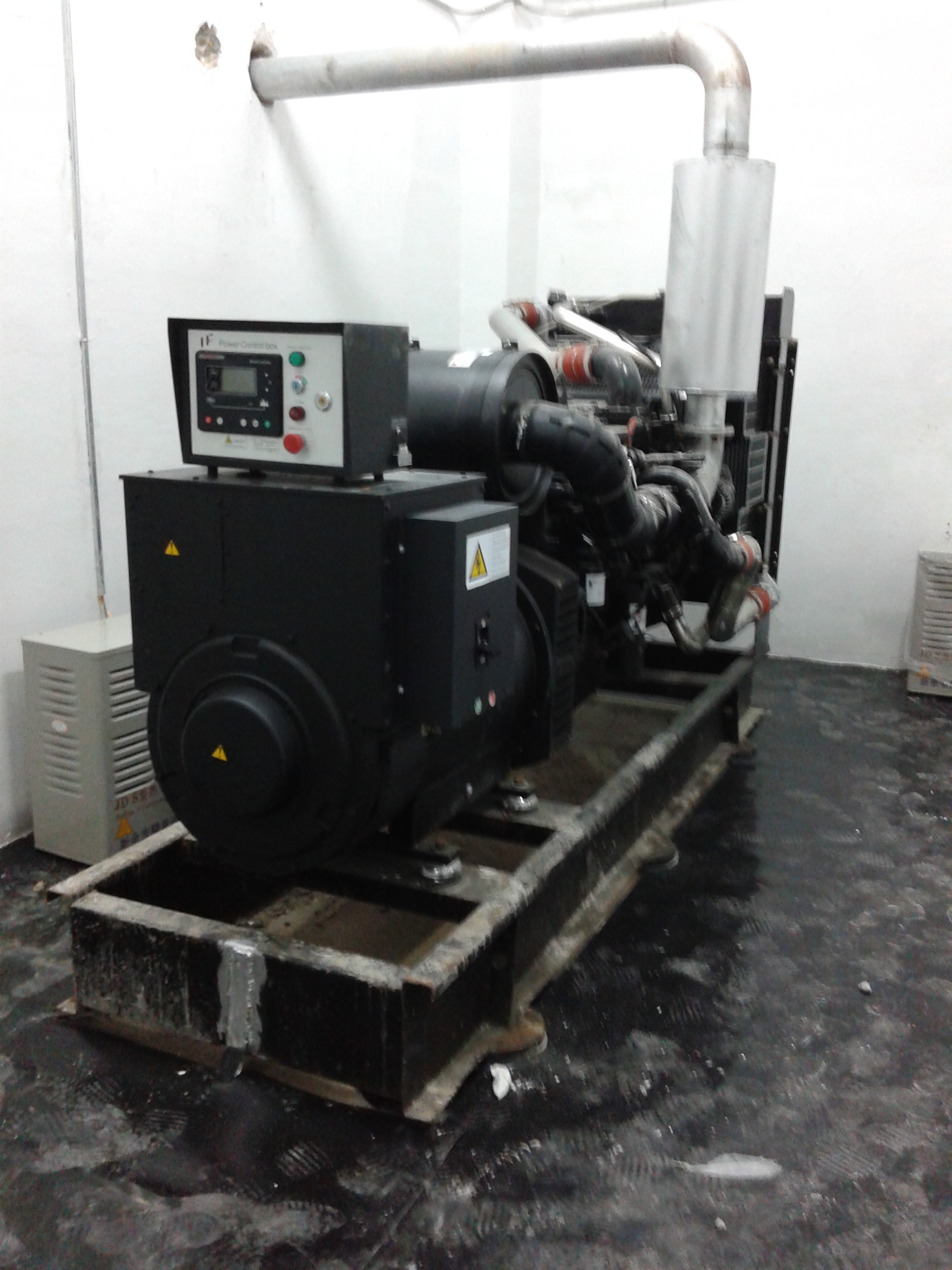 300KW電噴康明斯